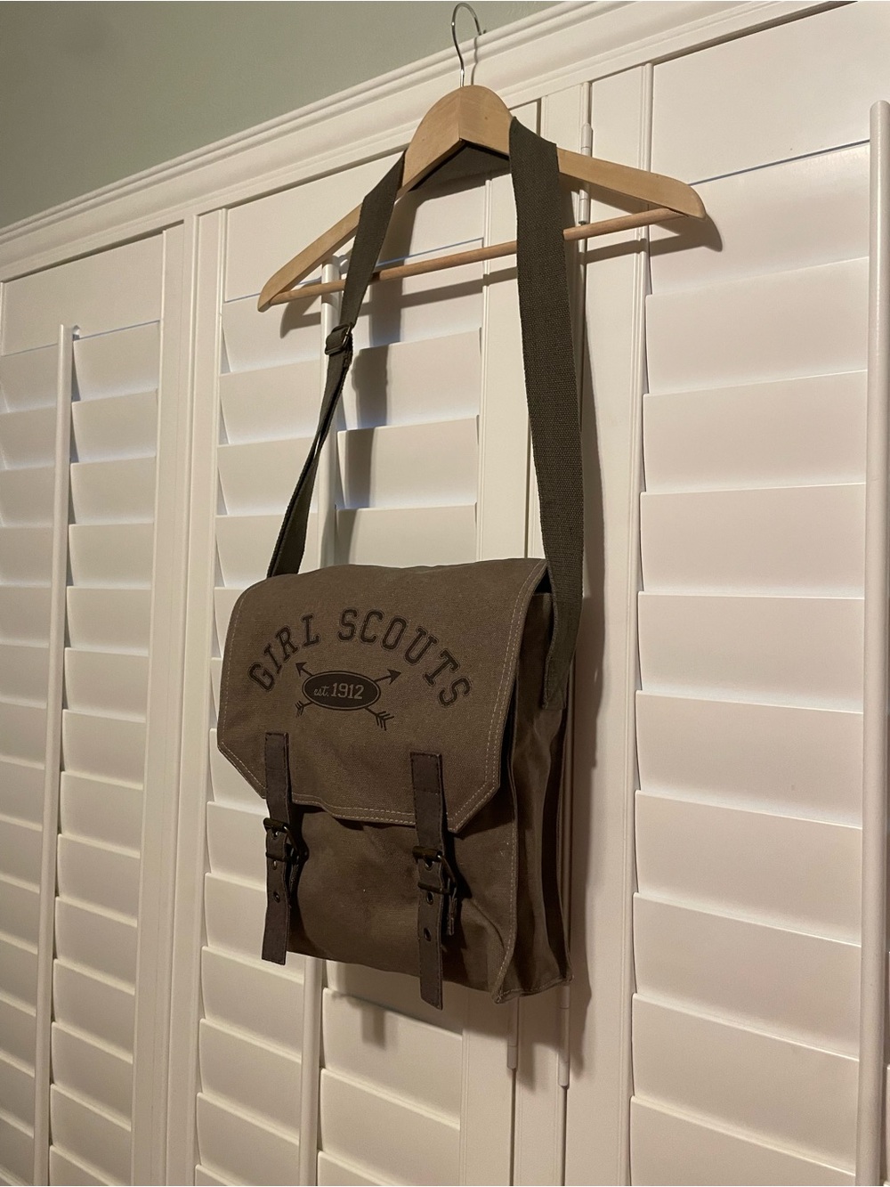 Girl Scouts Olive Green Canvas Messenger Bag